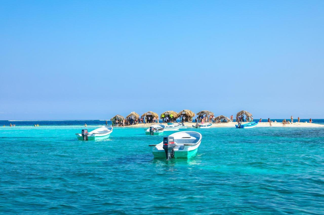 Paradise Island Beach Resort Punta Rucia Ngoại thất bức ảnh