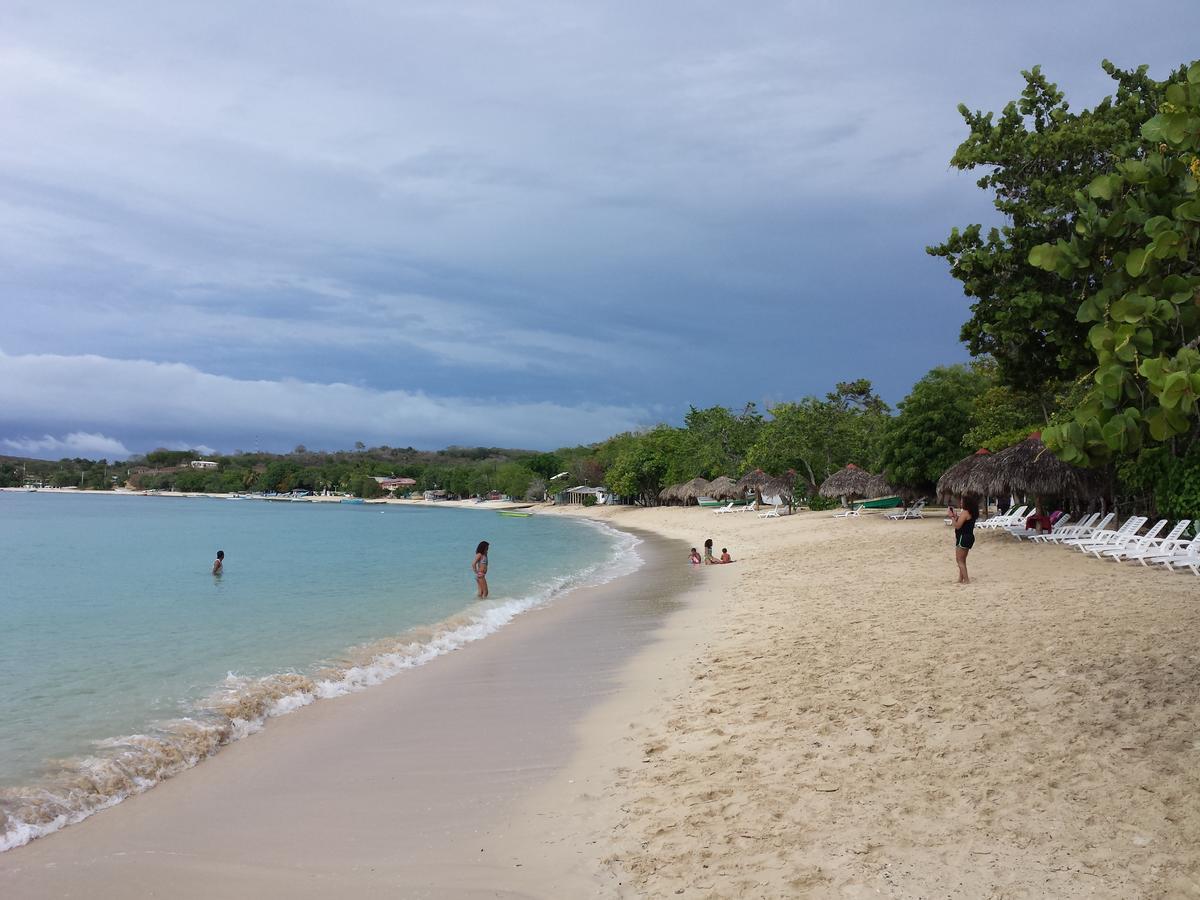 Paradise Island Beach Resort Punta Rucia Ngoại thất bức ảnh