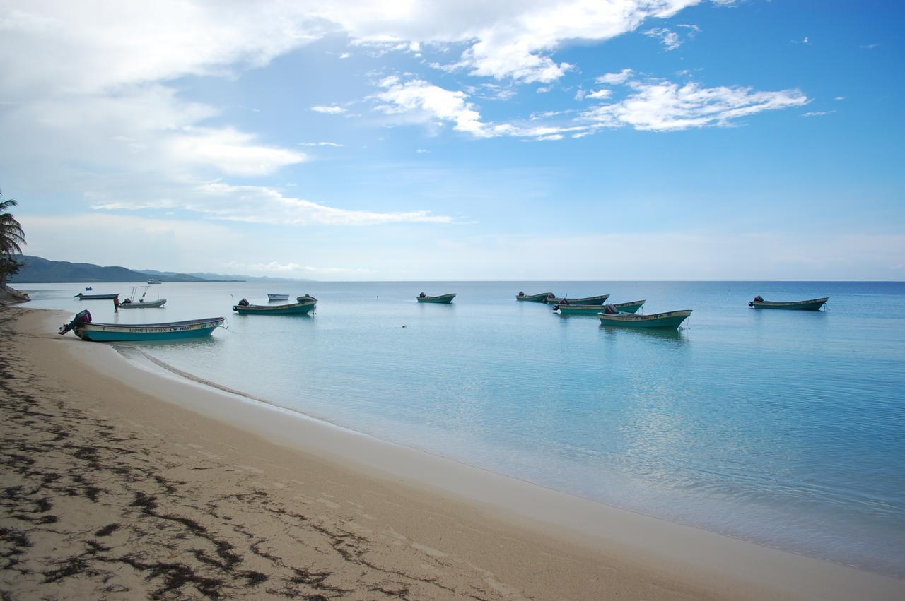 Paradise Island Beach Resort Punta Rucia Ngoại thất bức ảnh